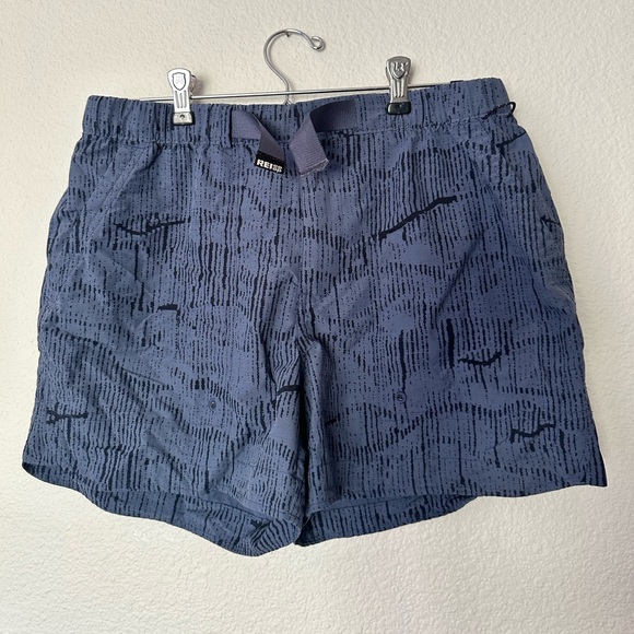 REI Pants - REI Women’s Active Shorts Medium